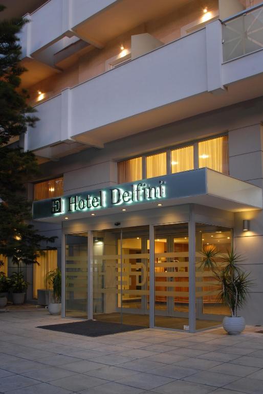 Delfini Hotel 2*